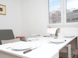 Ski Gate - Main Street by Cervino View Experience