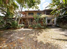 The Secret Buddha, hotel in Medellín