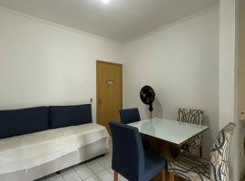 Apartamento Guarujá, Enseada, para temporada, hotel di Birigui