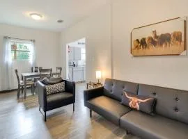 4 Mi to Lake Bastrop Pet-Friendly Apartment!