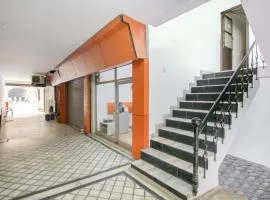 Hotel O Black Grapes