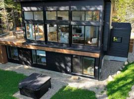 Chalet Capri Charlevoix, hotel em Les Éboulements