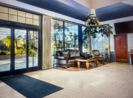 Hiltop Hotel, hotel cerca de Aeropuerto de Meadows Field - BFL, Bakersfield