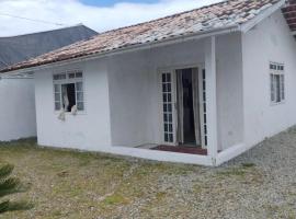 Casa Praia GRAVATÁ، فندق في نافيغانتس