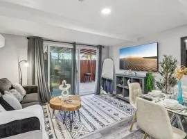 Entire Private Home with 2 Bedrooms 1 Bathroom, Gated Yard, Driveway Parking, Available Now