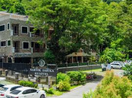 Namtok Sarika Resotel, hotel con parcheggio a Nakhon Nayok