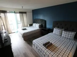 Private Apt with Queen bed in great neighborhood