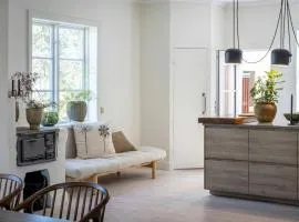 Stort Hus Vid Vattnet På Bilfria Ramsö