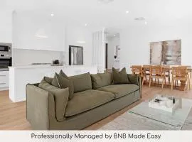 The Whitehaus - Contemporary Calm Modern Design