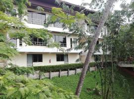 Baan-kawkaew-kata, hotel in Karon Beach