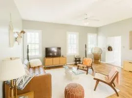 Old School Charm | Sleeps 6