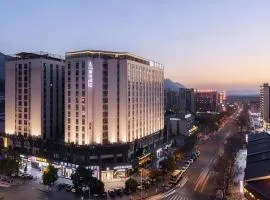 Lavande Hotel Zhangjiajie Tianmen Mountain Cableway Branch