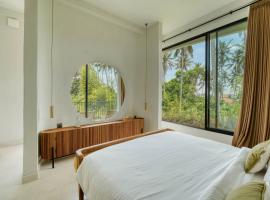 Casa Blanca Villa, holiday home in Mantaak