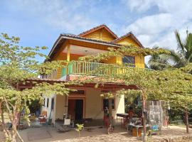 Flower Bungalow Mpai Bay, hotel v destinaci Kaôh Kon