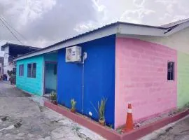 Village House With River View And Karaoke 8 to10 Pax