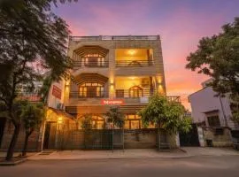 Via Prashansa Palace - Banaras Railway Station