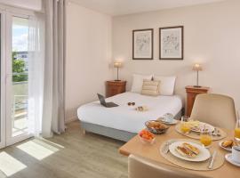 Quality Suites Portes de Rennes, hotel en Bruz