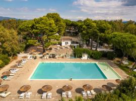 Camping Village Costa Est, hotel a Riotorto