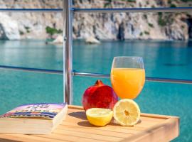 Giasemi Boathouse, hotel v destinácii Firopótamos