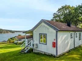 Cozy Home In Myggenäs With Sauna
