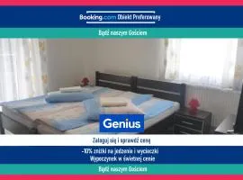 Ośrodek Wypoczynkowy Nad Stawem vis a vis Parku Zdrojowego z Tężnią Solankową - B&B Holiday Resort By The Lake - Erholungsheim Am See - Prázdninový dům U Jezera