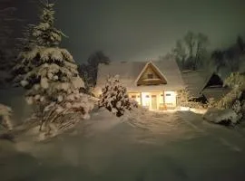 GLICZAROWA OSADA, Chata 18 osób, Domek 8 osób NA WYŁĄCZNOŚĆ, 8 sypialni z łazienkami, spokój, przyroda, wyjątkowe miejsce