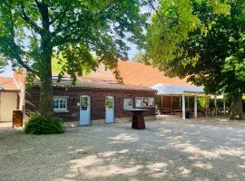 Domaine Le Vert Manoir, hôtel à Moulle