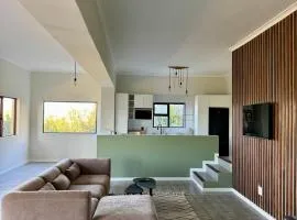 Sea and Vlei on Disa