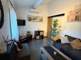 Maison avec jardin à 8 min de l'aéroport, hotel in Saint-Victoret