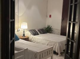 A la Gurda Hostel - Barrio Sur，位于圣米格尔·德·图库玛的青旅