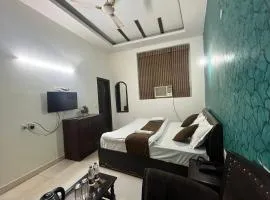 Hotel RS international Couple Friendly