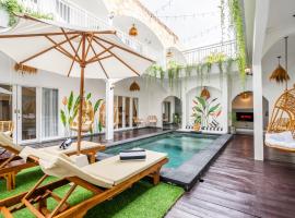 Azure Suites, Tibubeneng, Canggu, hotel v destinaci Dalung