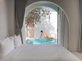 ZA-NGOB 39 - Premium Private Pool Villa- Mountain View l ซา-หงบ 39, hotel i Ban Phra Phutthabat Mai