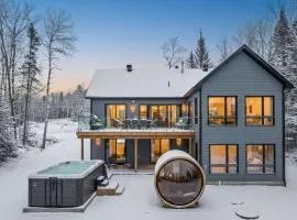 Brand New with Spa & Sauna - Le NaturO Spa