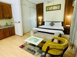 Hotel Four Season - Gomtinagar - Lucknow