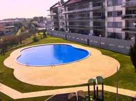 2-bedroom apartment with pool, 5-minute walk to the beach