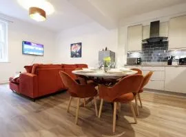 2 Bed, Sleeps 8 Ledbury High Street