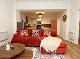 2 Bed, Sleeps 8 Ledbury High Street