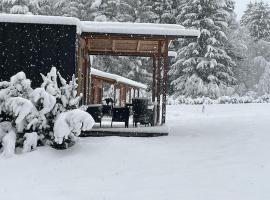 Petzen Cottages - Petzen Chalets, hotel in Bleiburg