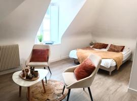 Charmant T1 au cœur du centre historique de Dinan, ξενοδοχείο στο Ντινάν