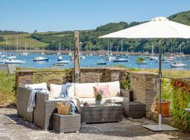 Cellars Cottage, hotel i Saint Mawes