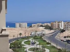 Sea View 2 Bedroom Apartment in El-Hadaba