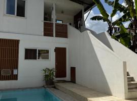 Tribal Xperience Guesthouse, hotel v destinaci San Vicente