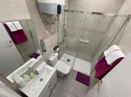 Estudios Nuevos Madrid Centro, hotel in Madrid