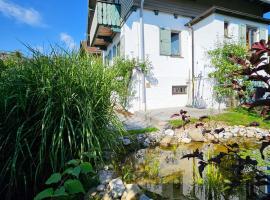 Charmantes Landhaus mit Garten - Seen und Voralpen, Hotel in Penzberg