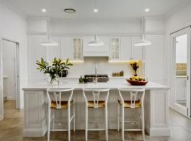 SHANA Stay, ξενοδοχείο σε Waterlooville