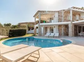 Villa Melograno con piscina e giardino privato a soli 500 mt dal mare
