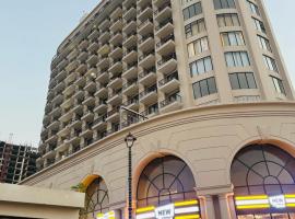 The Grand Estate, hotel dengan kolam renang di Lucknow