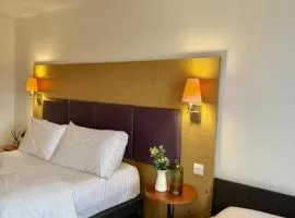 Premier Nights, Standish M6 J27