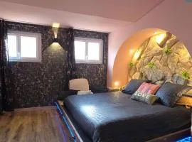 LX187 Love Room jacuzzi privatif au coeur de Hyères